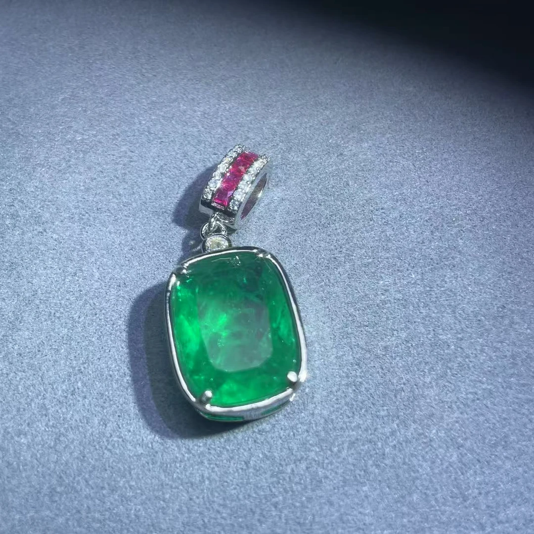 时尚高货百搭款吊坠w18