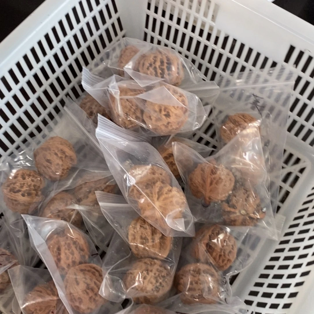 文玩核桃吊坠苹果精品团购