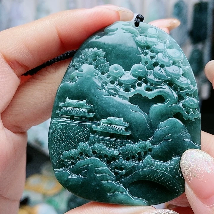 翡翠未镶嵌颈饰翡翠