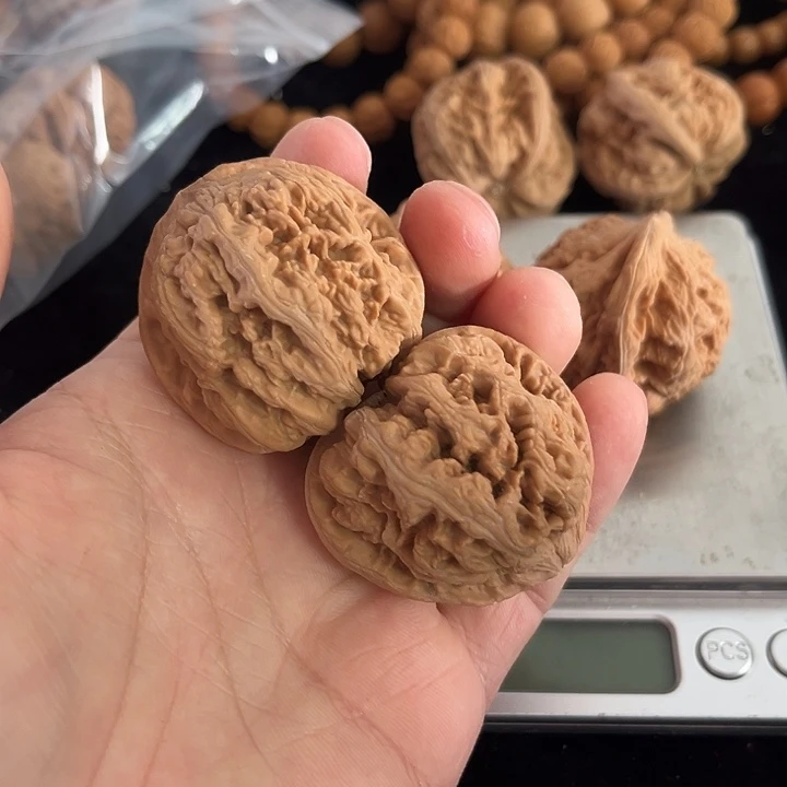 文玩核桃把件41左右微瑕练手粗筋，下播福利