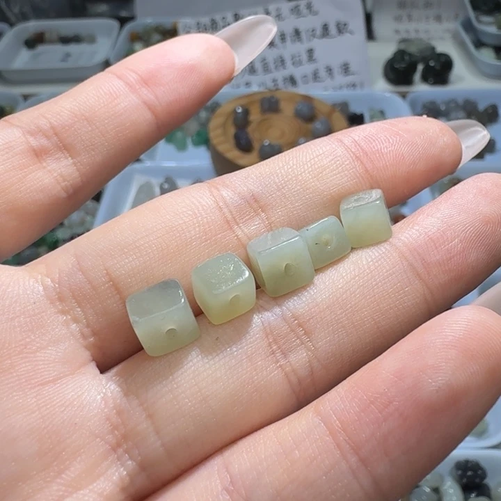 未镶嵌和田玉珠宝半成品