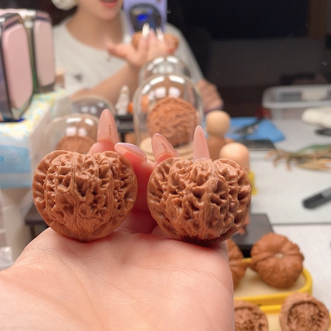文玩核桃吊坠38宫灯