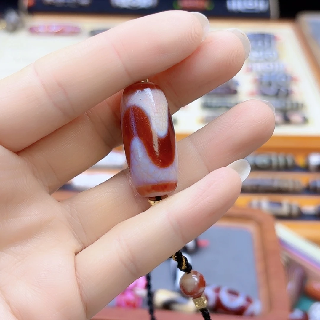 玛瑙/玉髓颈饰未镶嵌曙*?