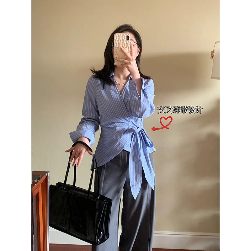 【现货款】花总吖【卡罗琳】韩系百搭设计感绑带条纹衬衫R425C01390