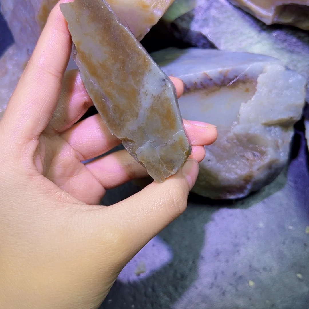 和田玉（糖玉）未镶嵌珠宝半成品