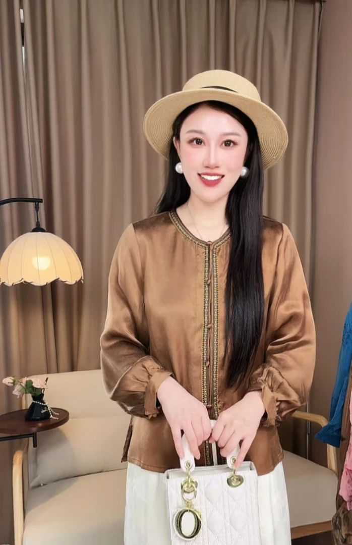 048重工咖色小香风圆领开衫