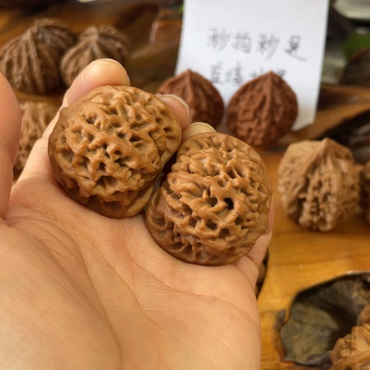 核桃秦闷尖瑕疵37