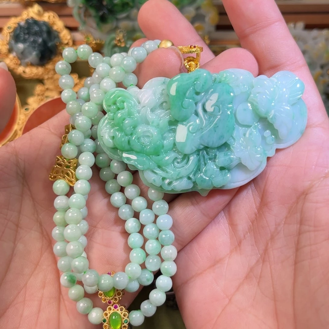 翡翠颈饰未镶嵌带编织