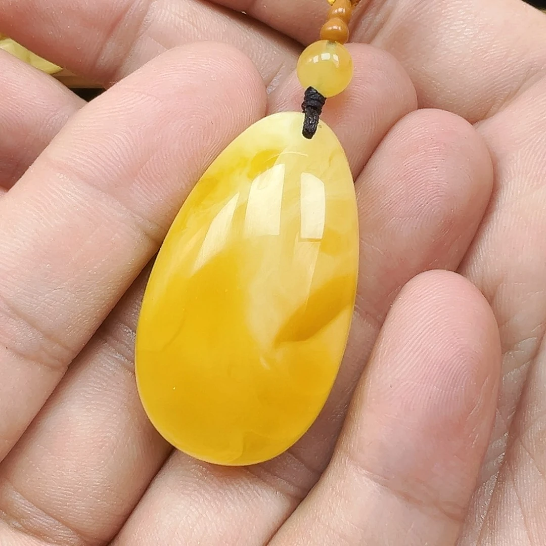 蜜蜡颈饰未镶嵌水滴10.5克