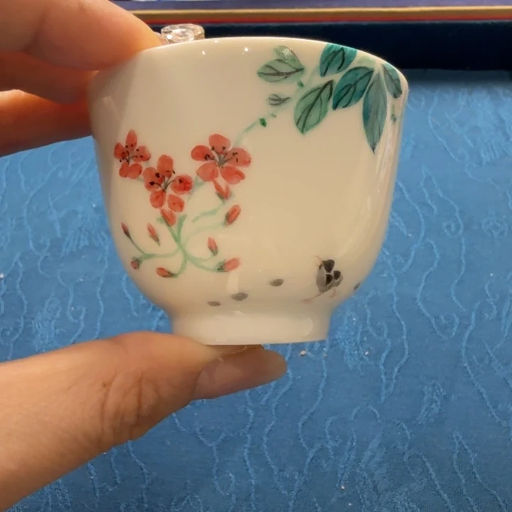 景德镇陶瓷品茶杯