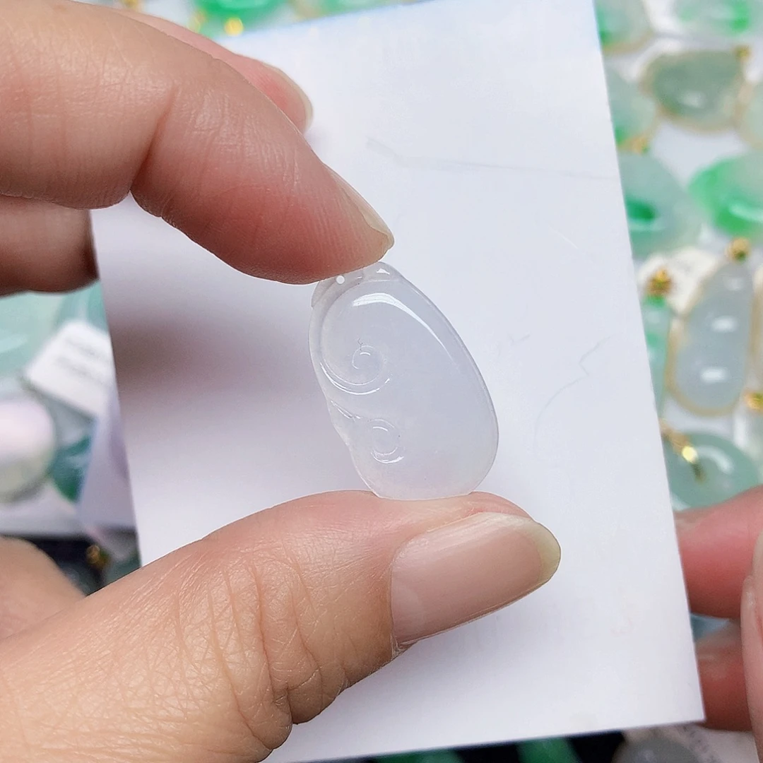 翡翠未镶嵌颈饰35789987