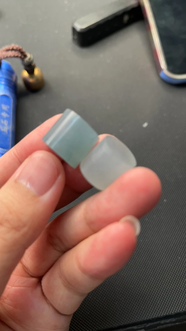 天然缅甸翡翠高冰蓝戒心