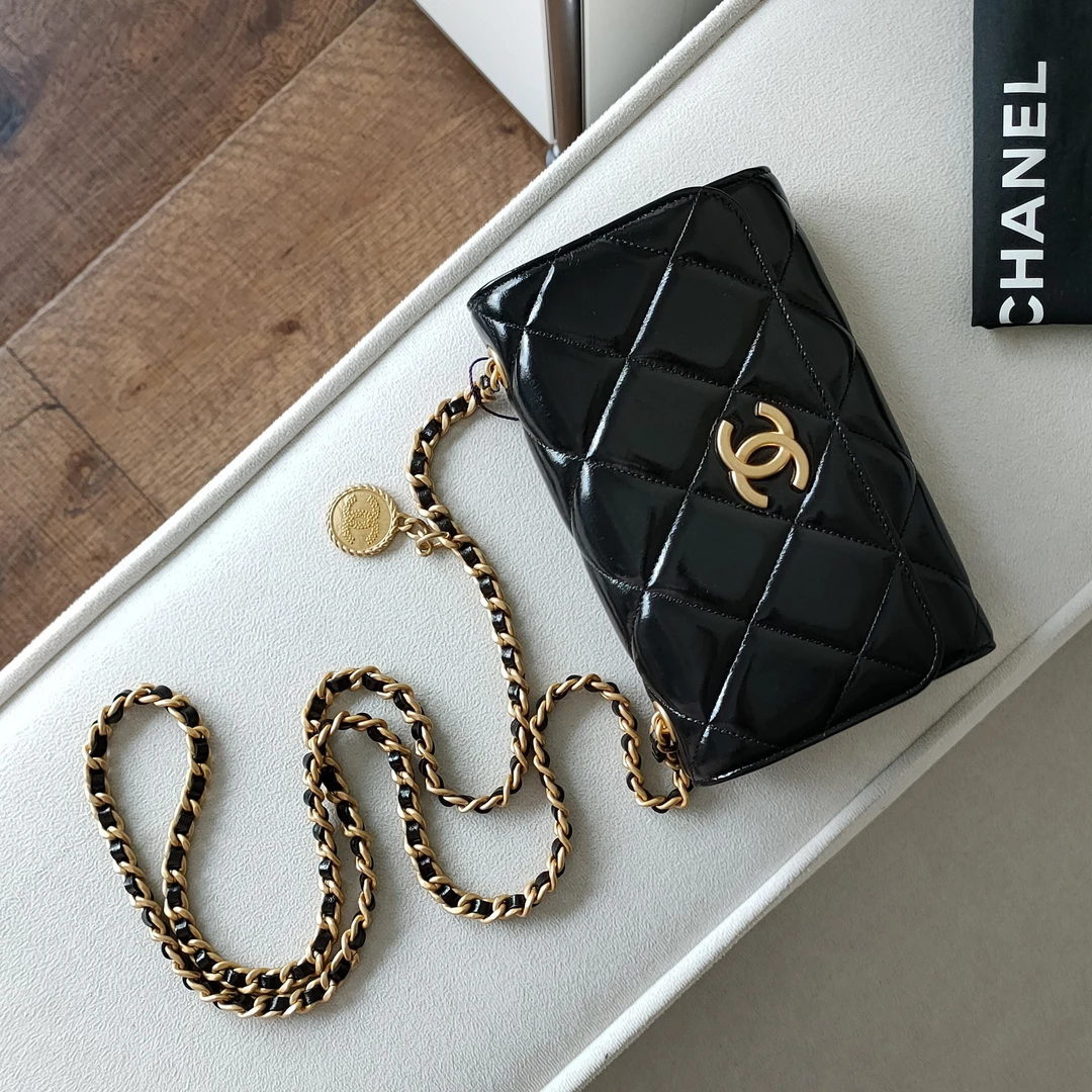 95新 Chanel/香奈儿 22B黑金油蜡皮金币链woc斜挎包48650