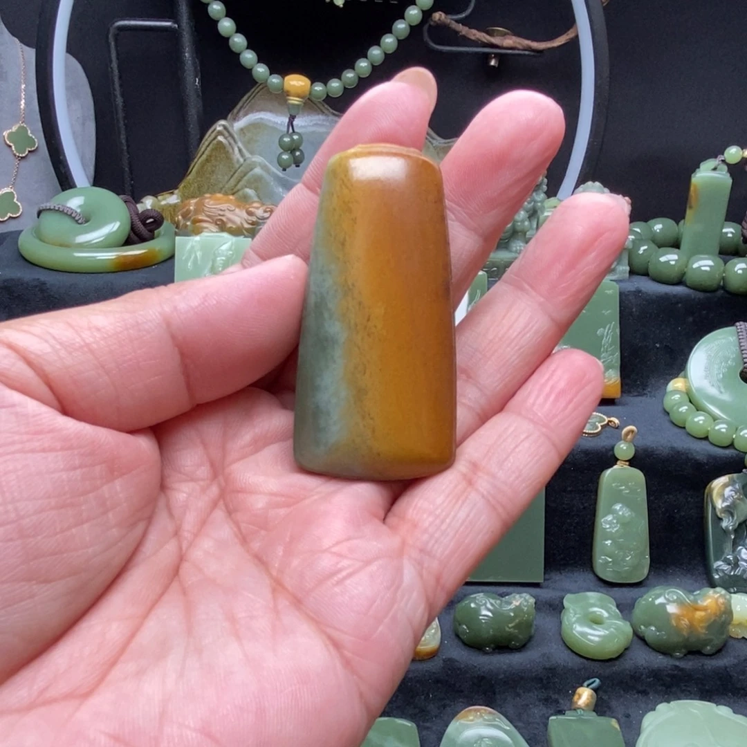 岫岩河磨玉（透闪石质玉）未镶嵌挂件