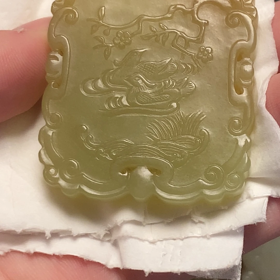 雨***荷和田玉未镶嵌挂件