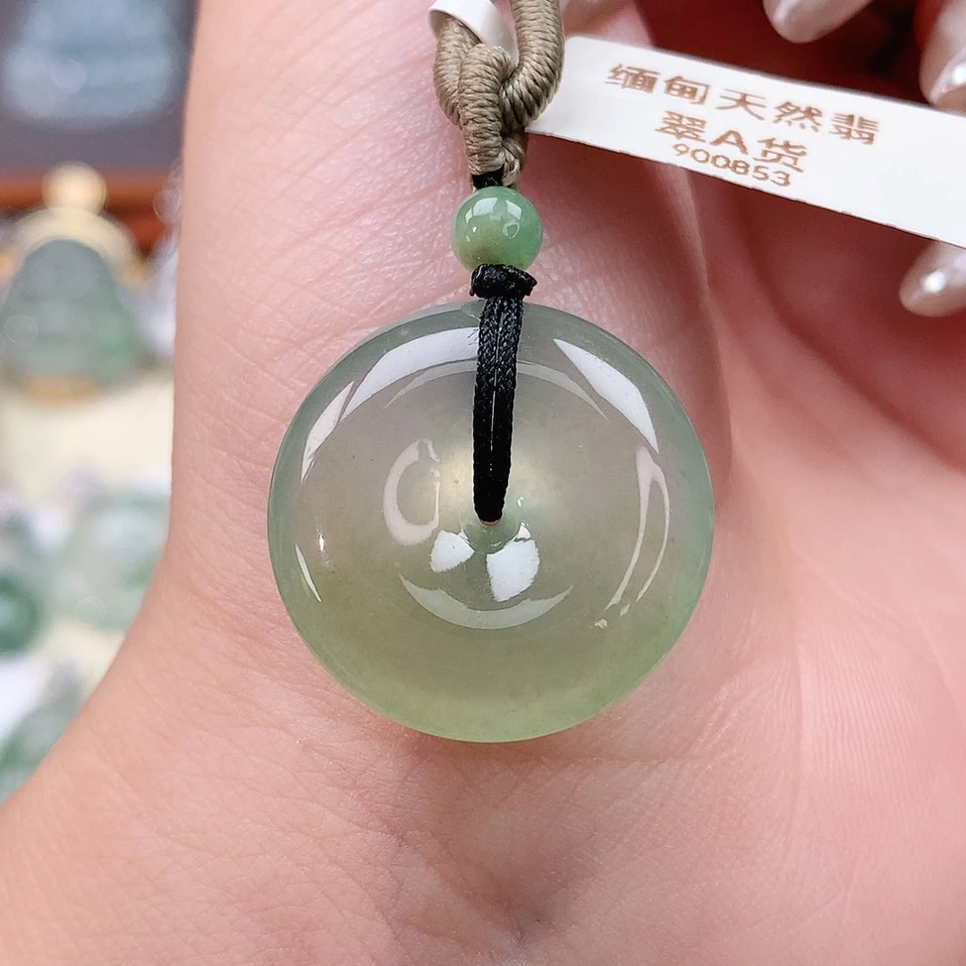 颈饰未镶嵌翡翠扣