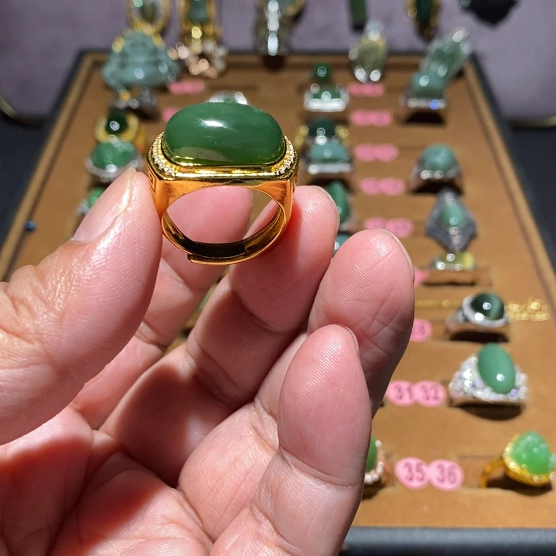 和田玉未镶嵌戒指