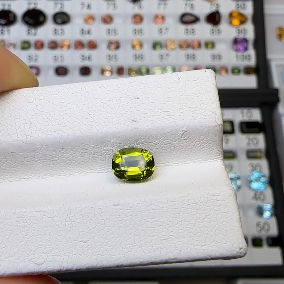 珠宝半成品碧玺未镶嵌天然 0.9克拉