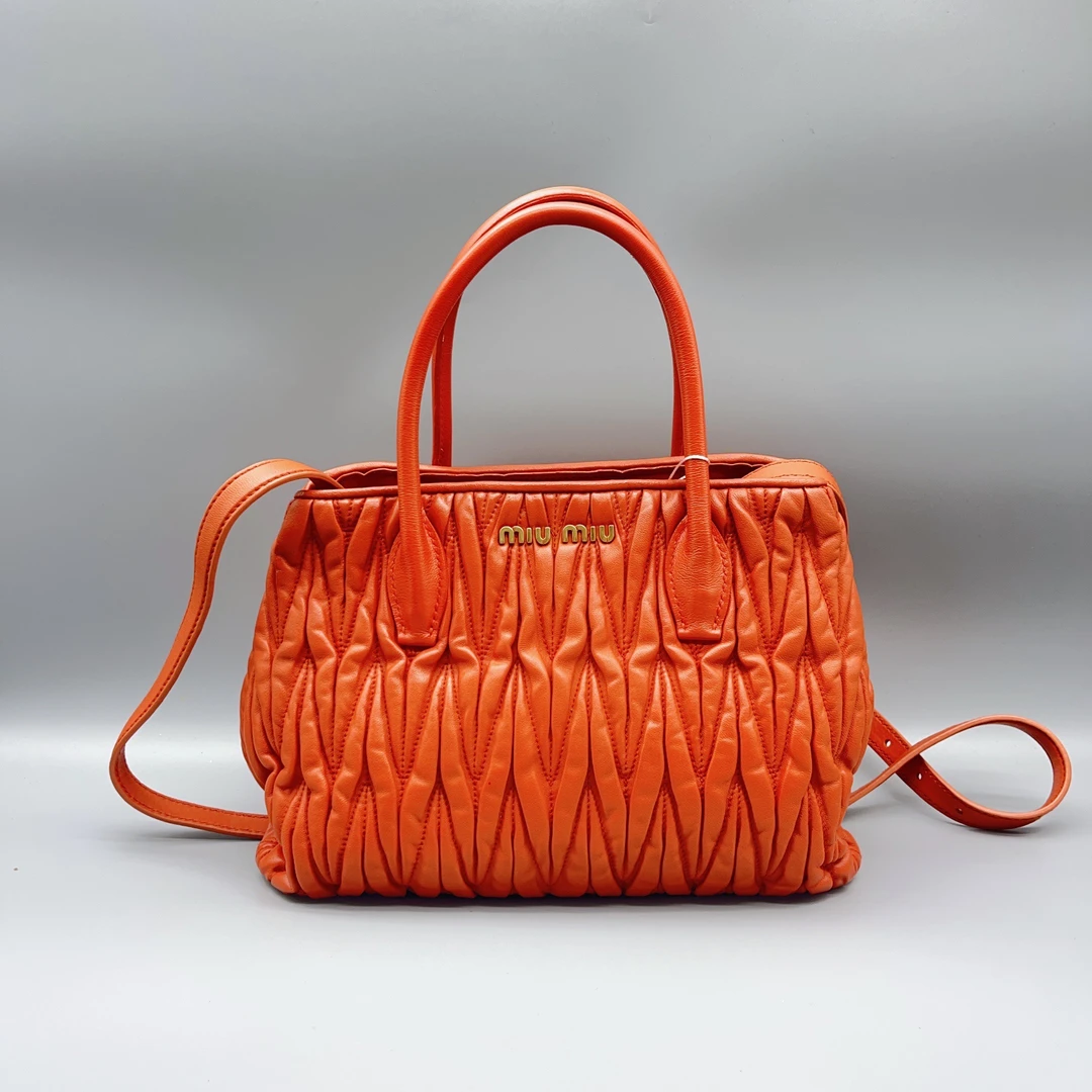 95新 MIU MIU/缪缪  橘色褶皱手提包 1534 5208