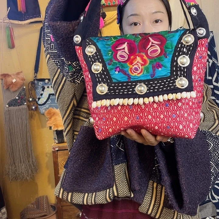 织绣手工制作工艺包包
