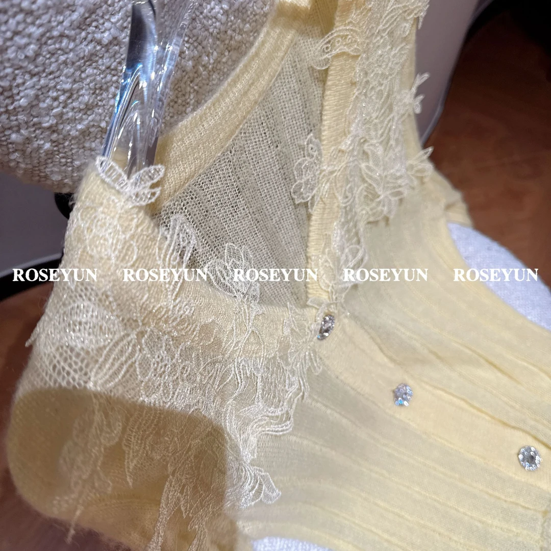 【Rose Yun】温柔暖阳 马海毛蕾丝钩花V领针织衫2412096