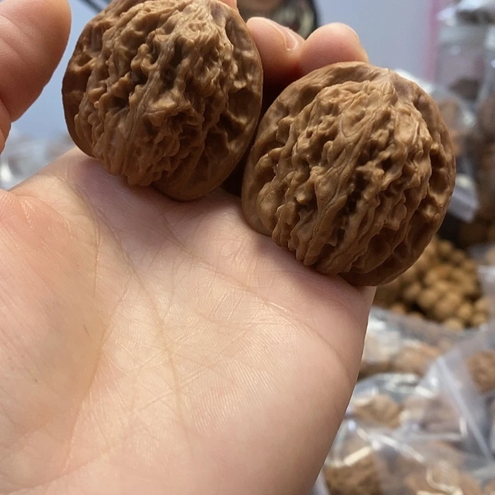 文玩核桃把件42红皮四座楼