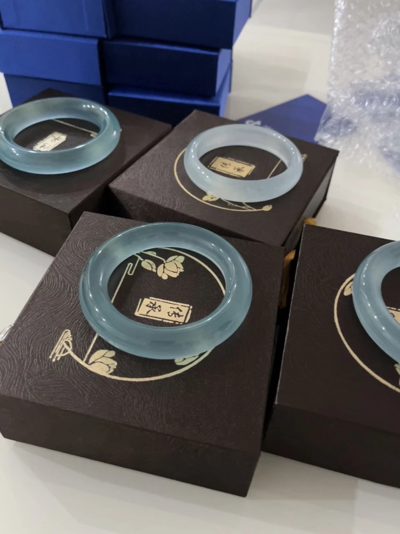 库里蓝胖圆条石英岩冰透轻奢款