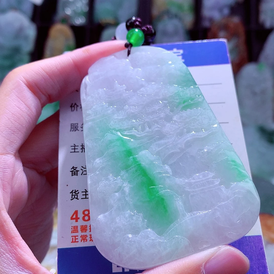 颈饰未镶嵌翡翠天然