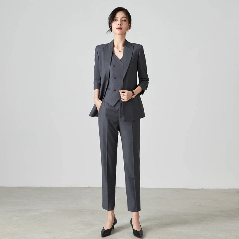 大牌奢品25春秋灰色羊毛西装外套小个子西服马甲小脚裤三件套装女