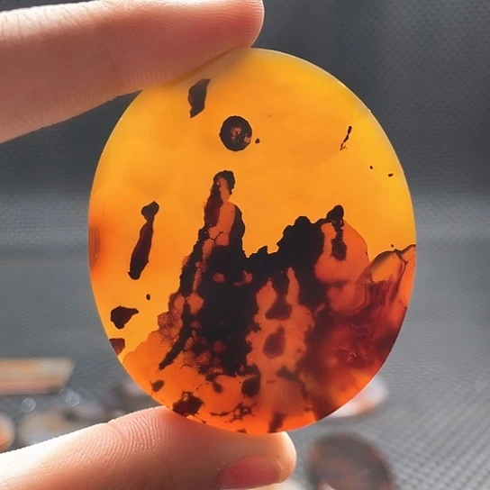 玛瑙/玉髓颈饰未镶嵌