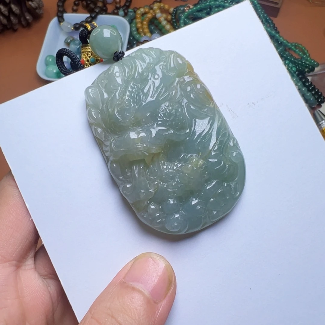 翡翠未镶嵌颈饰翡翠龙牌