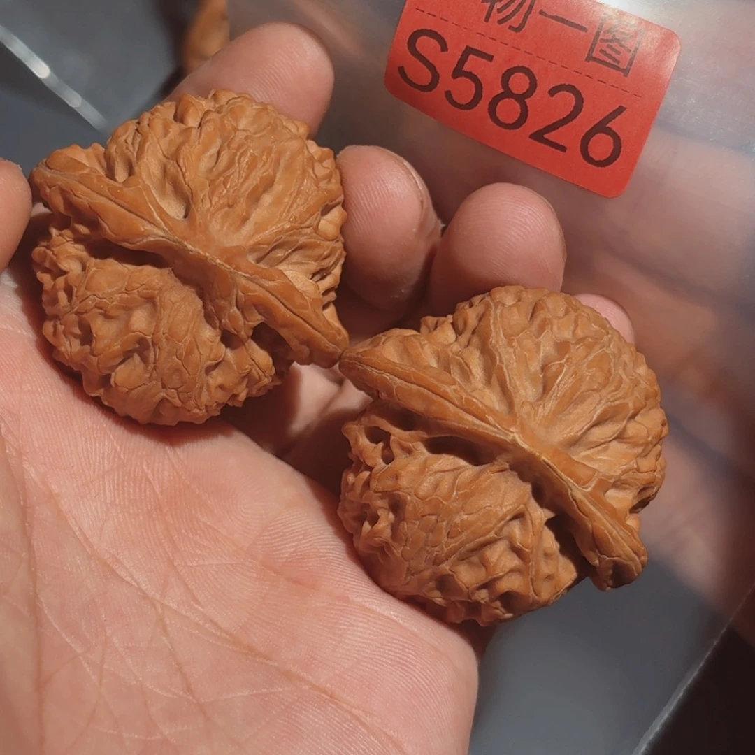 文玩核桃把件宫灯