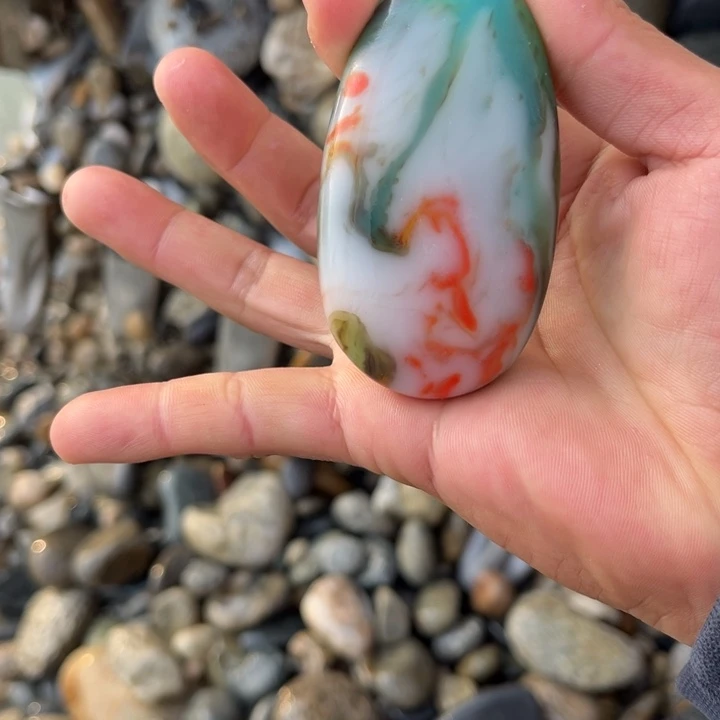 未镶嵌和田玉（糖玉）珠宝奇石