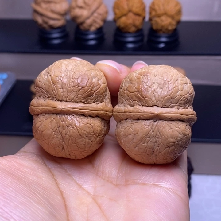 文玩核桃把件萌萌包50