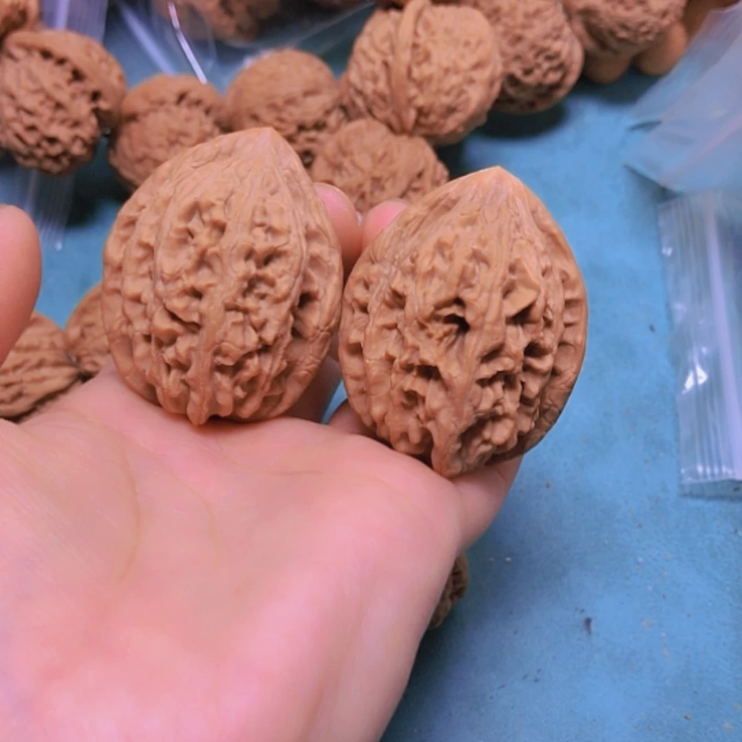 【闪购商品】把件核桃38.5大沽石有修