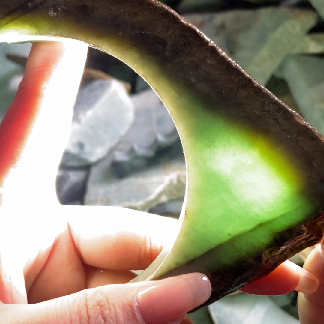 翡翠未镶嵌挂件天然翡翠