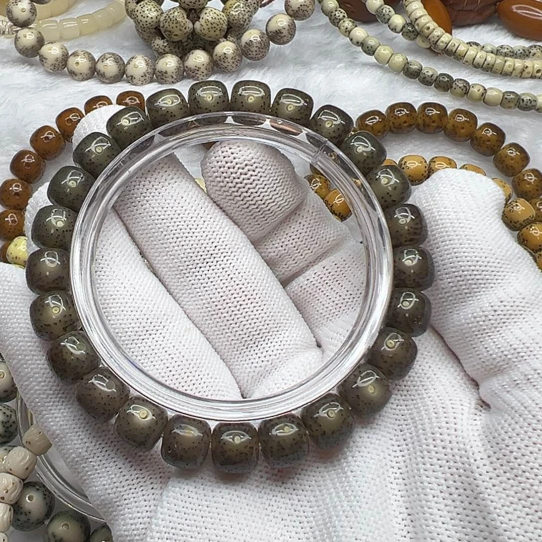 星月菩提吊坠石玉料