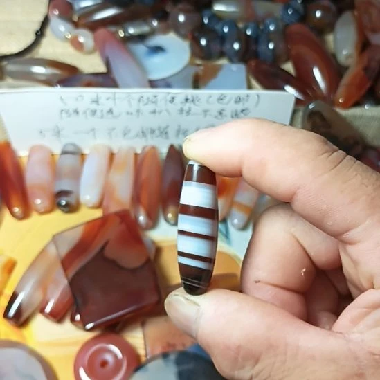 合金颈饰玛瑙/玉髓