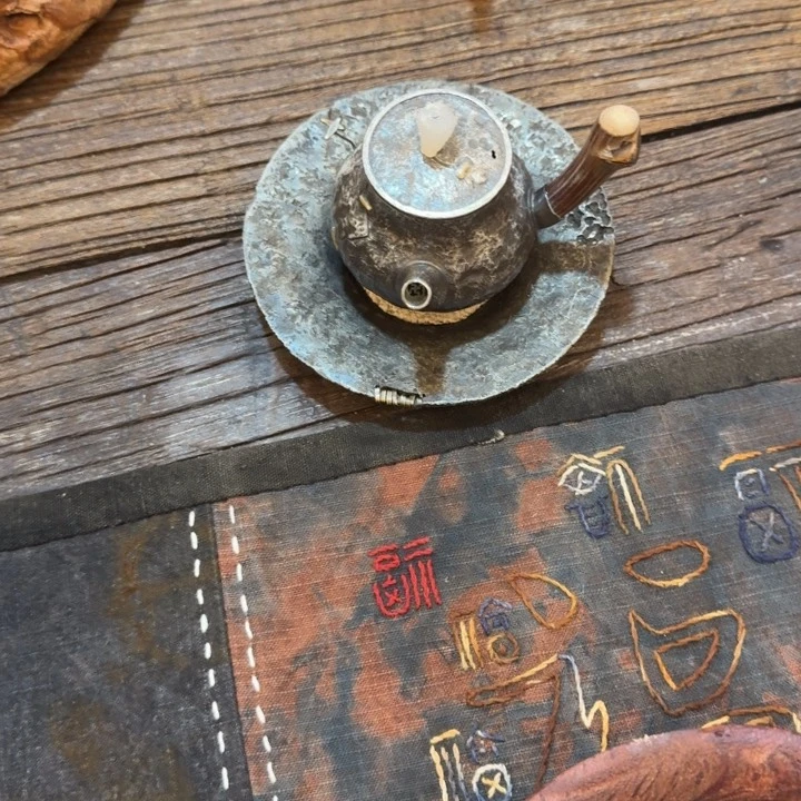 艾****。银壶加壶承壶承茶具