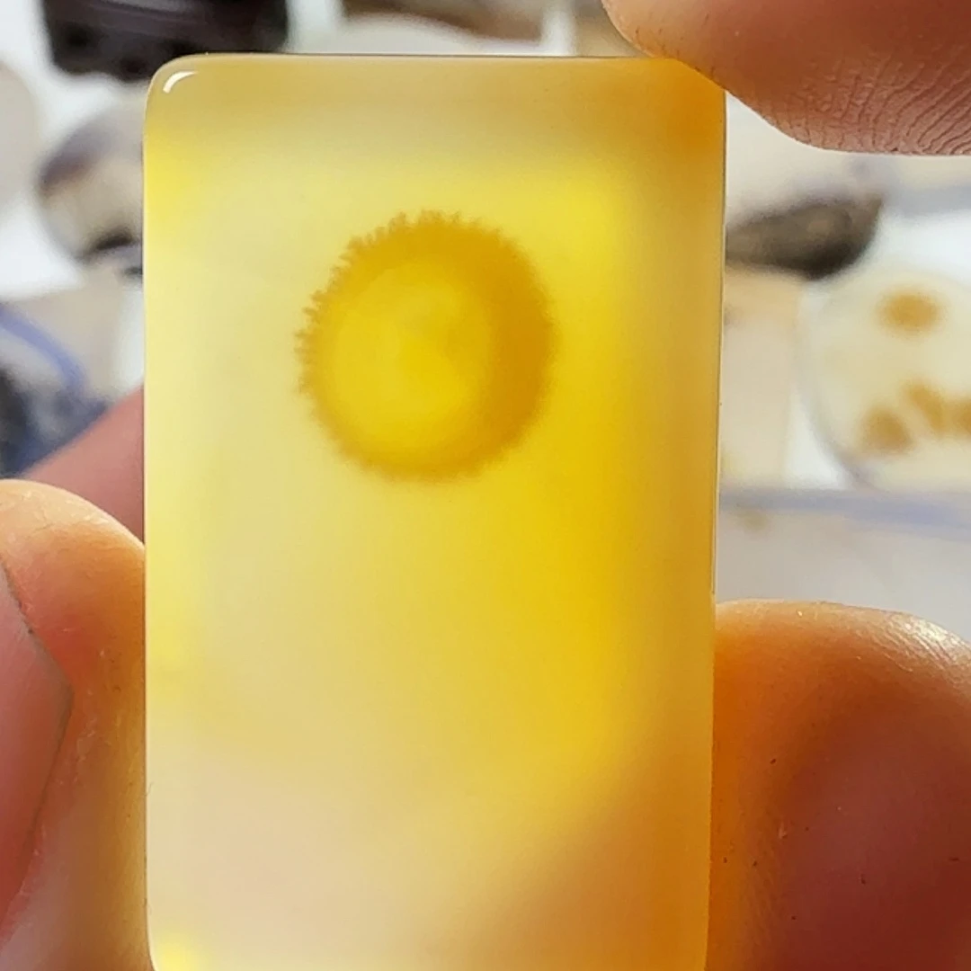 玛瑙/玉髓未镶嵌珠宝半成品