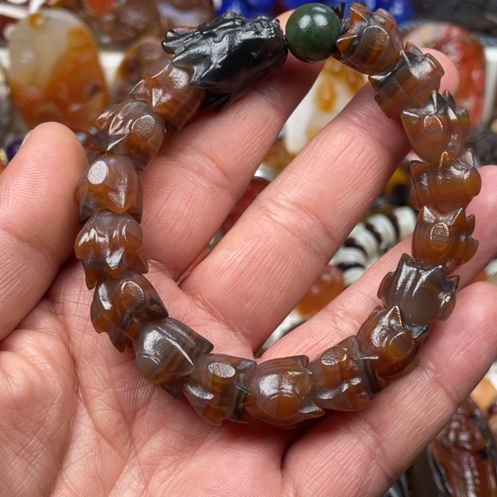 玛瑙/玉髓未镶嵌颈饰