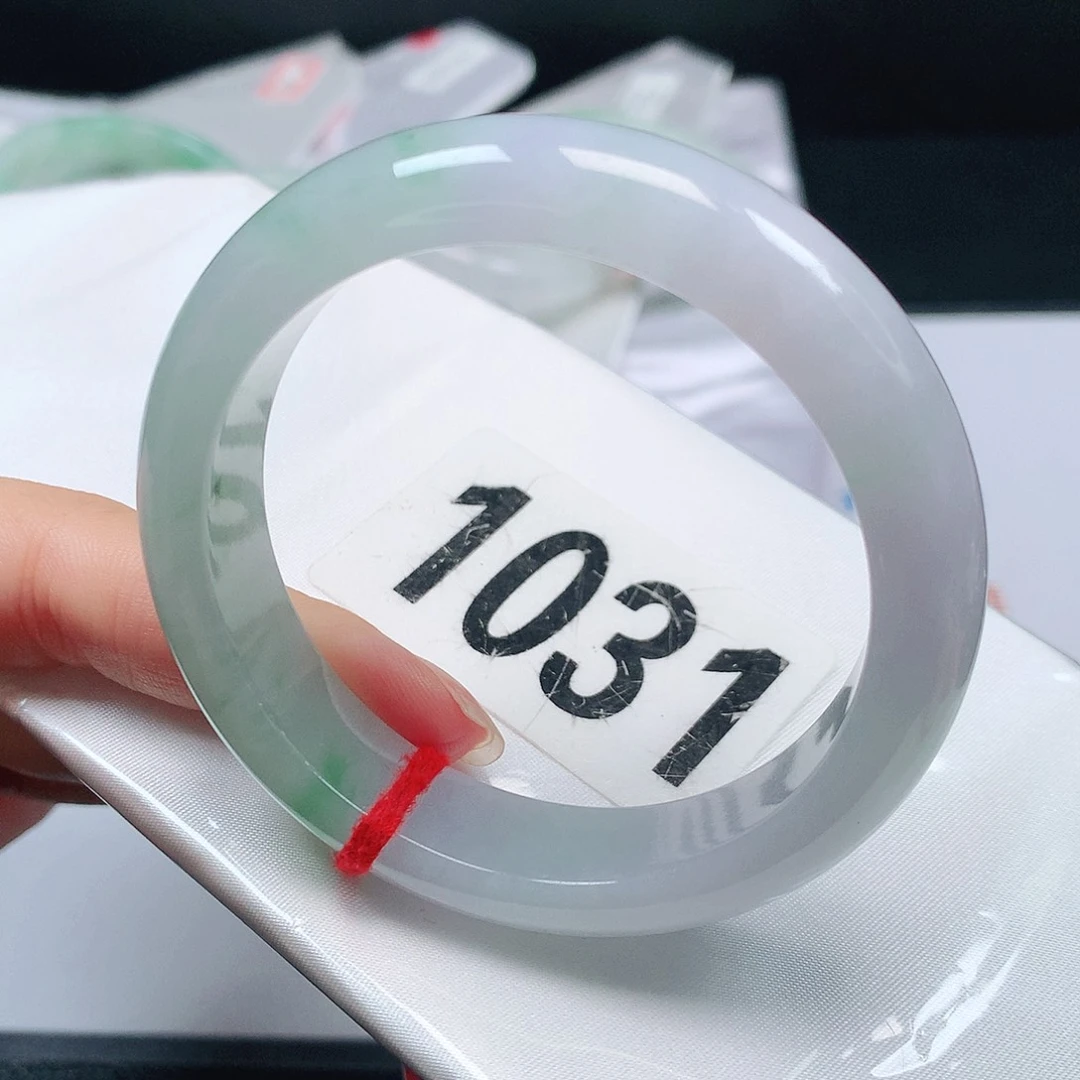 翡翠未镶嵌手镯1031