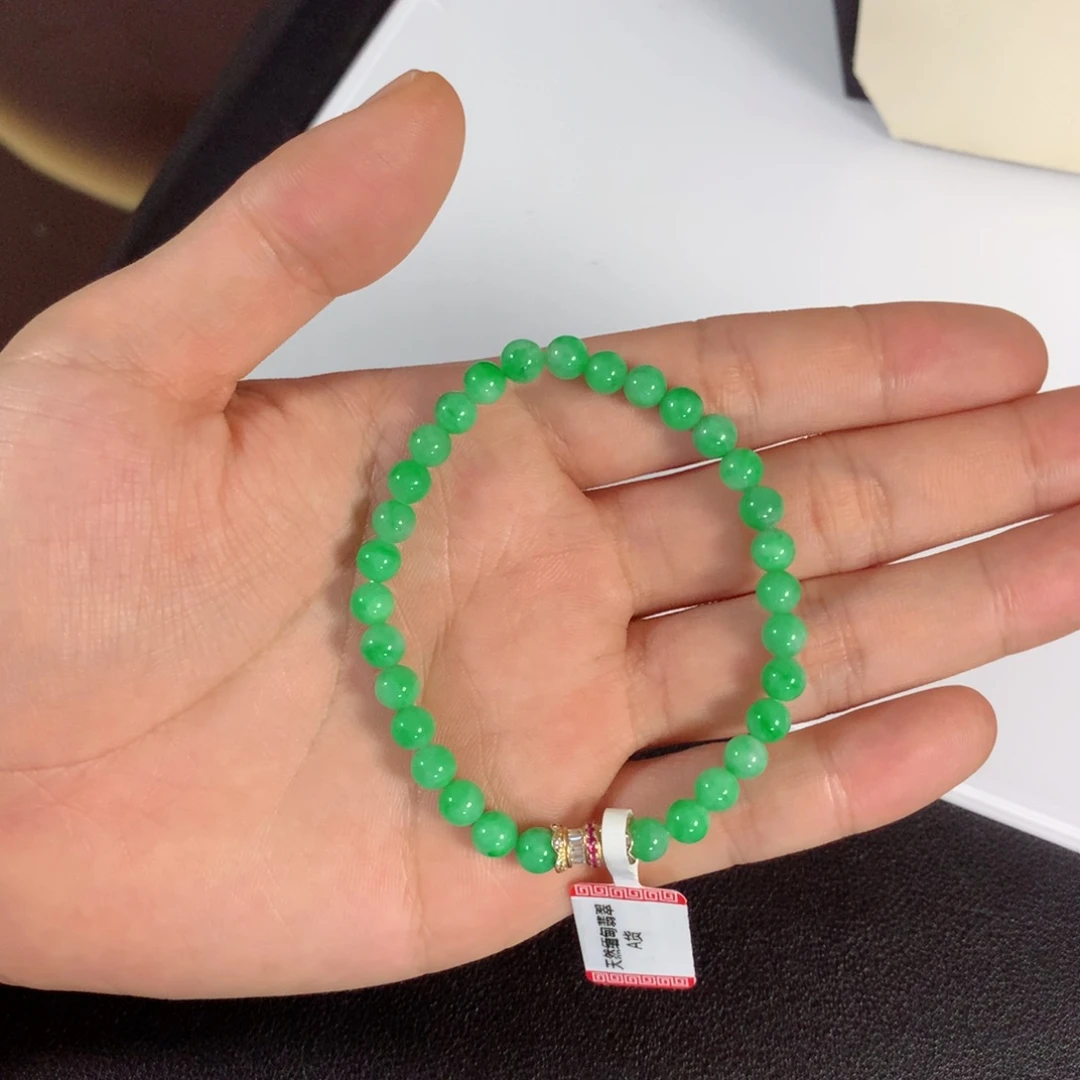 翡翠未镶嵌颈饰手串