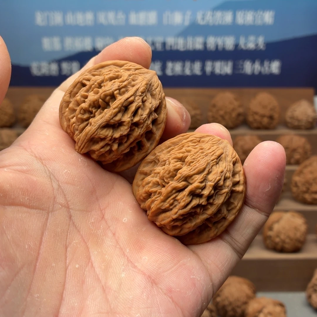 文玩核桃吊坠39麦虎