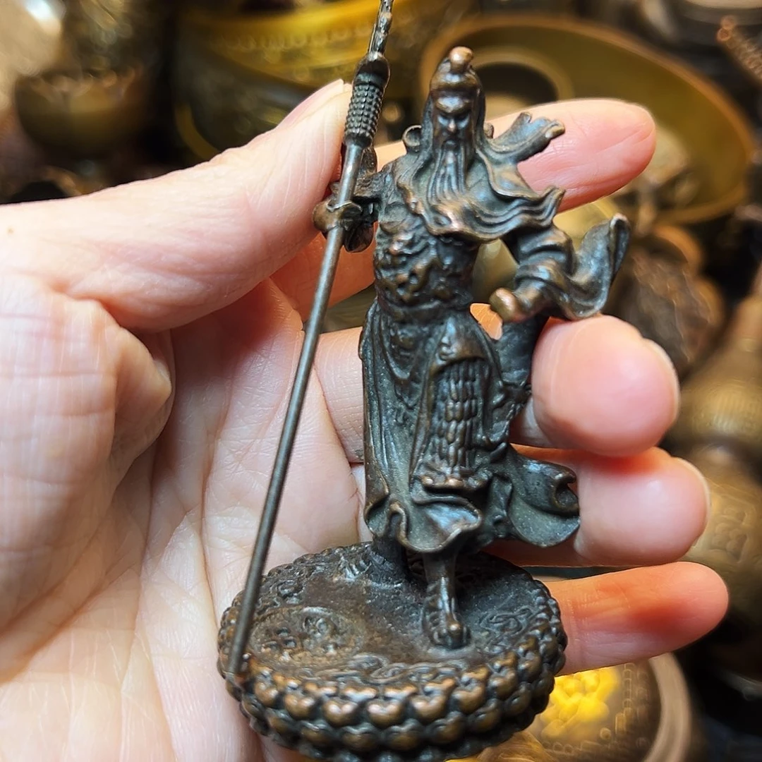 精美铜器工艺品等