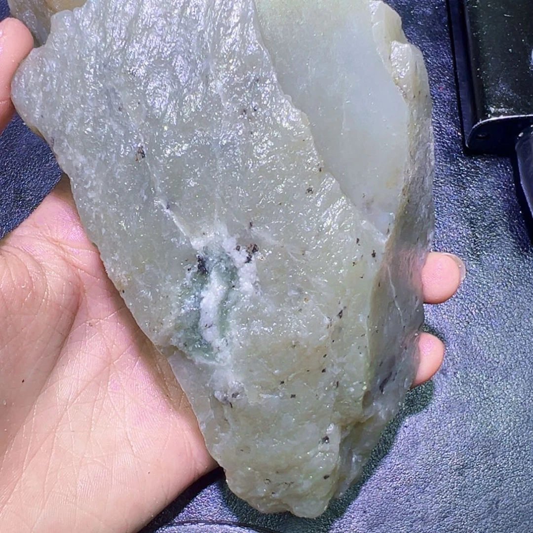 和田玉（糖玉）未镶嵌珠宝半成品
