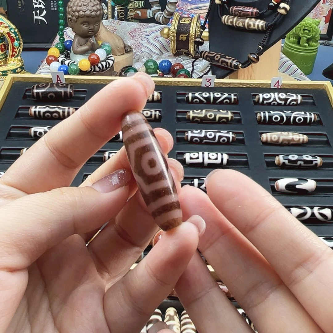 玛瑙/玉髓未镶嵌颈饰红肉宝盖三眼