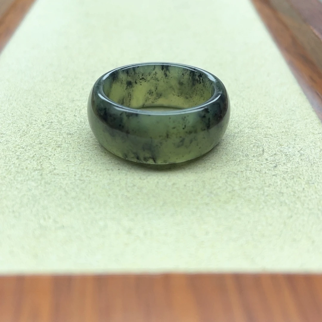 未镶嵌戒指和田玉48青花轮胎20码