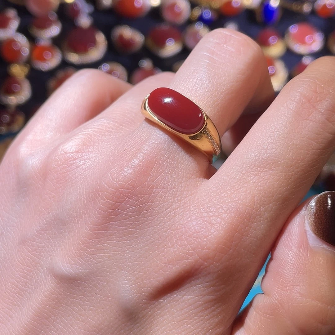 南红玛瑙18K金镶嵌戒指