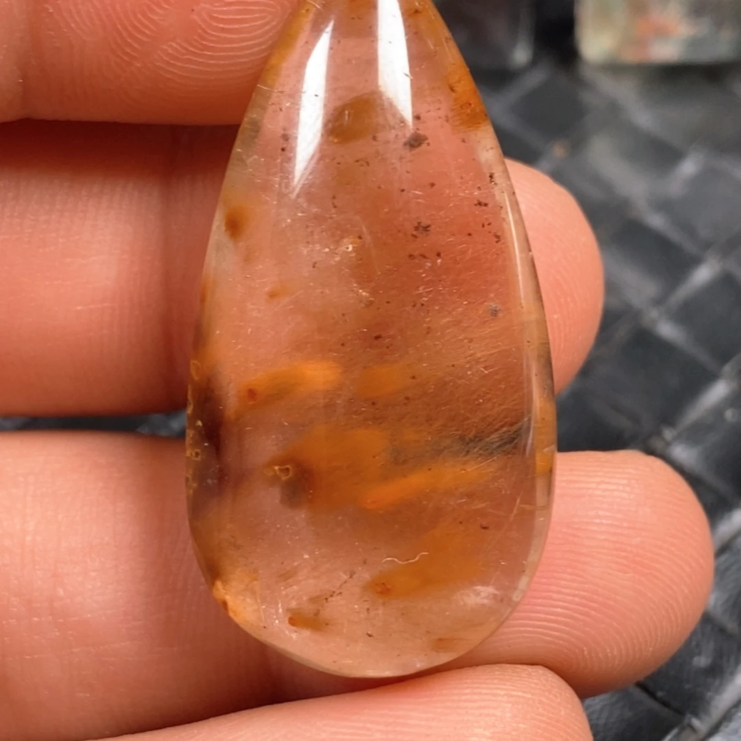未镶嵌颈饰水晶水晶